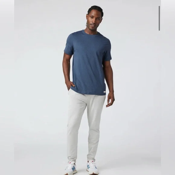 Vuori Men’s “Ponto Performance” Short Sleeve (M) *BESTSELLER* - Picture 3 of 11